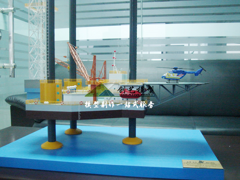 石油開采機(jī)械平臺(tái)模型