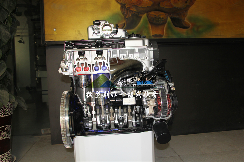 汽車發(fā)動機模型