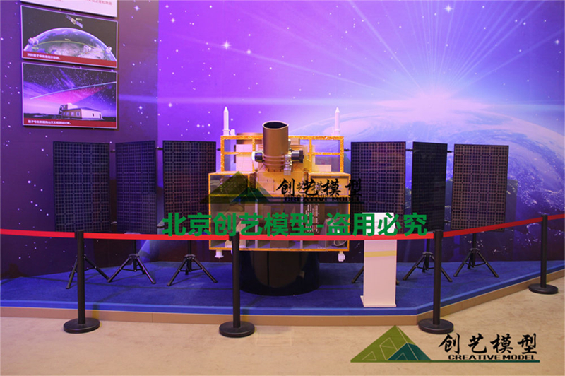墨子號衛(wèi)星剖面結構模型